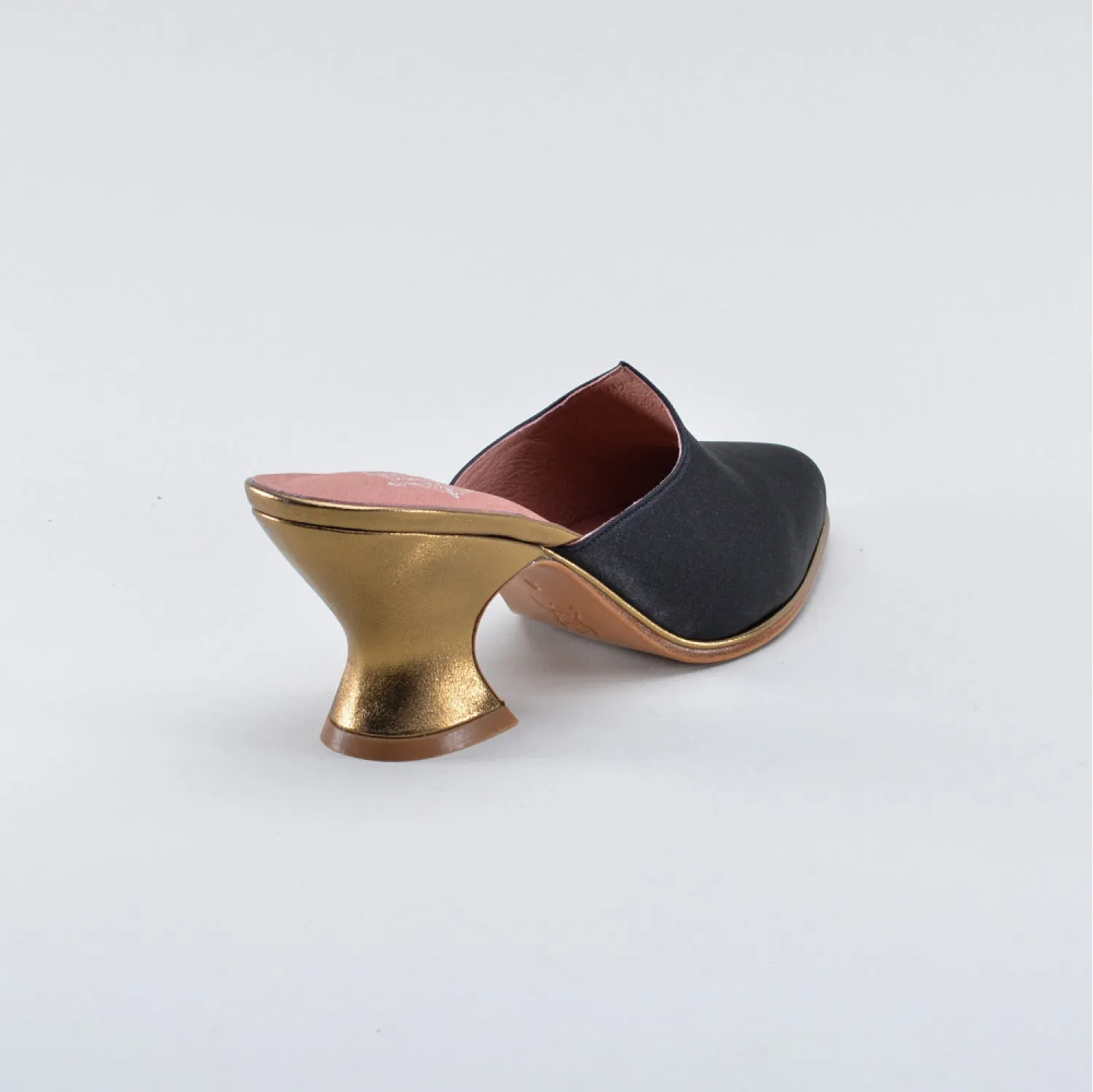 Charlotte Women's 18th Century Mules (Black)