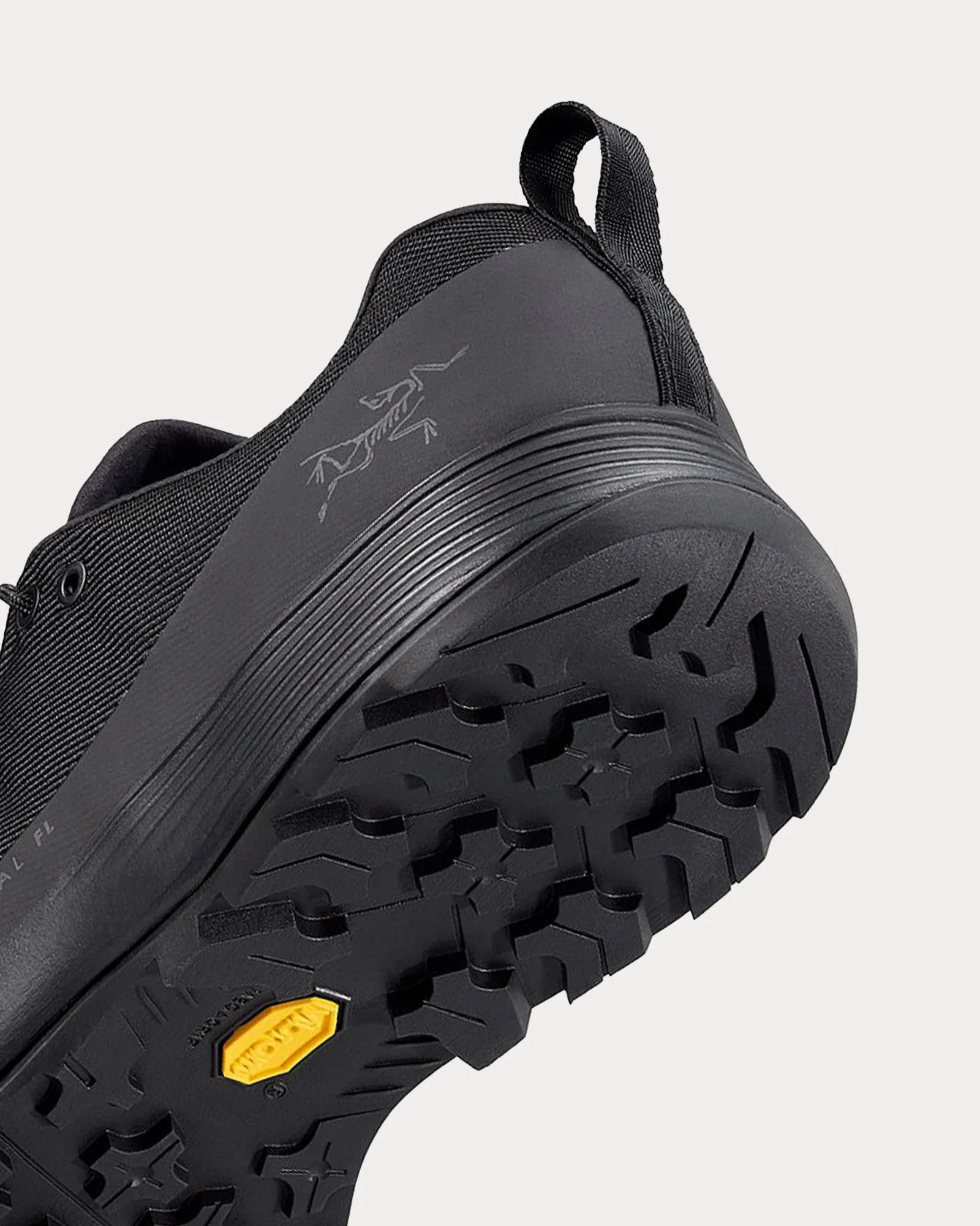 Konseal FL 2 Black / Carbon Copy Running Shoes