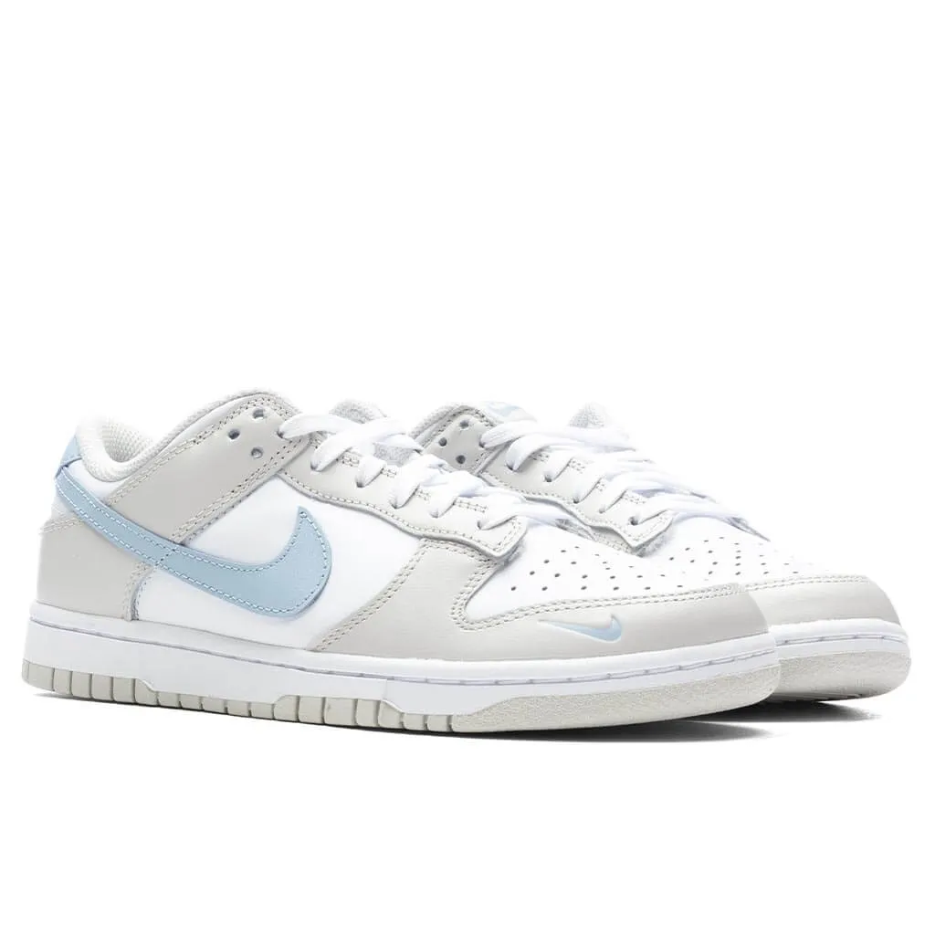 Women's Dunk Low - White/Light Armory Blue/Light Bone